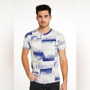 Hollister Men’s Large Graphic Tee Palm Tree Ocean Print blue and white